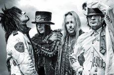 MÖTLEY CRÜE: FILM UND MEHR IM ANFLUG