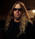 DONNERSTAG 2. MAI 2013: SLAYER-GITARRIST JEFF HANNEMAN GESTORBEN