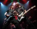 ACCEPT: DAS NEUE ALBUM MACHT PLATZ 1 IN DEN DEUTSCHEN CHARTS, 3 REZIS DAZU...