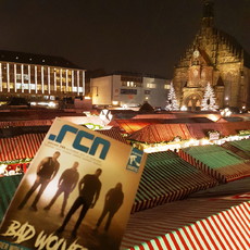 Schöne Grüße aus Nürnberg! Der Christkindlesmarkt ist soeben eröffnet worden!